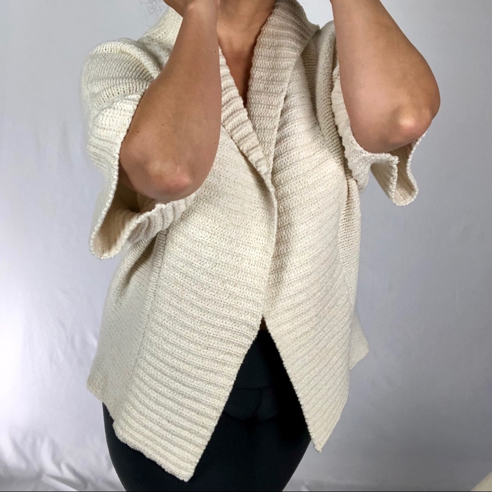 Express Design Studio Cream Color Euc Size - image 7